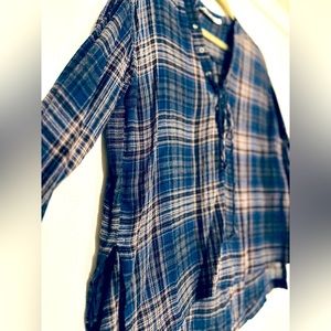 LUSH Plaid 3/4 sleeve top